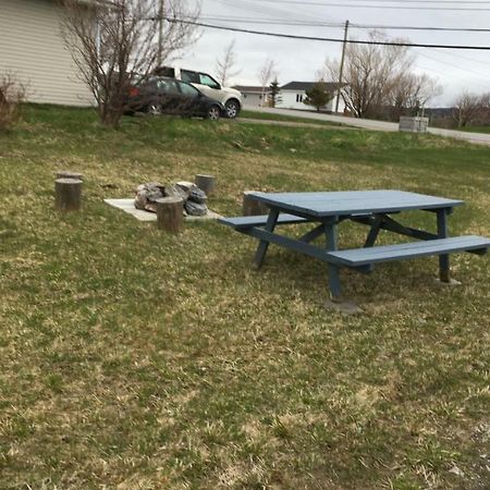 Down Home Accommodations Rocky Harbour Exterior photo